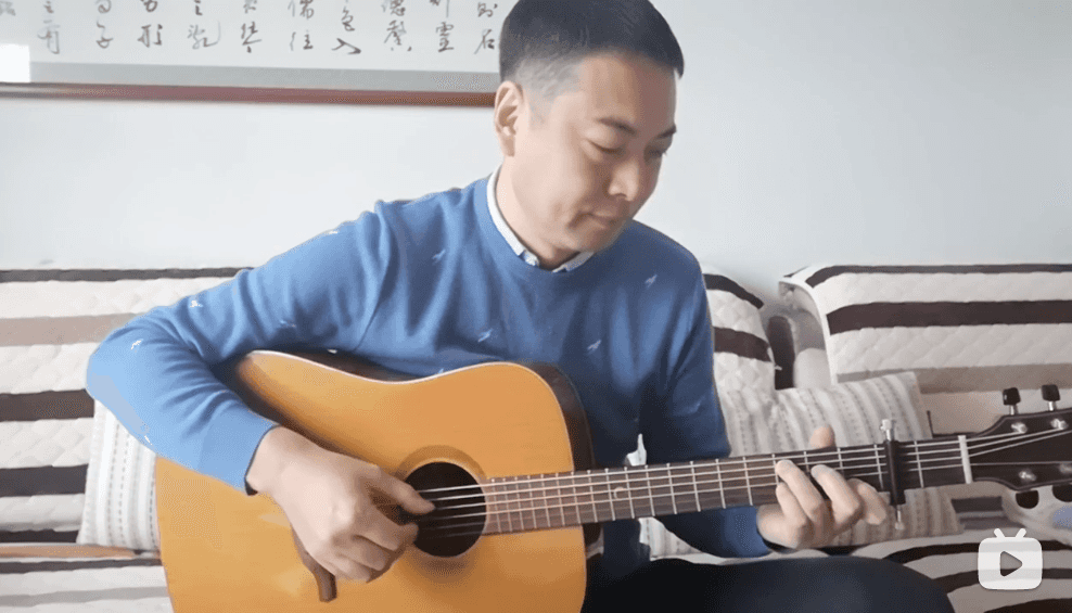 指弹 南泽大介 -《世界上唯一的花》吉他扒谱